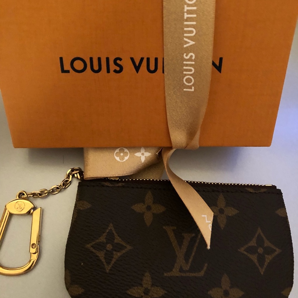 LV (Louis Vuitton) keychain